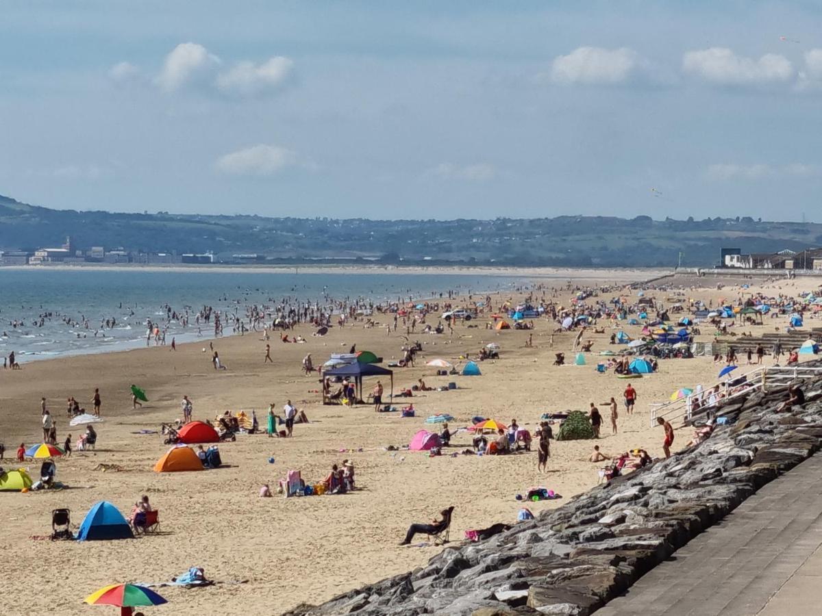 Driftmark Beachfront Location Aberavon Beach Sea Views Large Driveway Parking Private Site Fibre Optic Wi Fi Порт-Толбот Екстер'єр фото