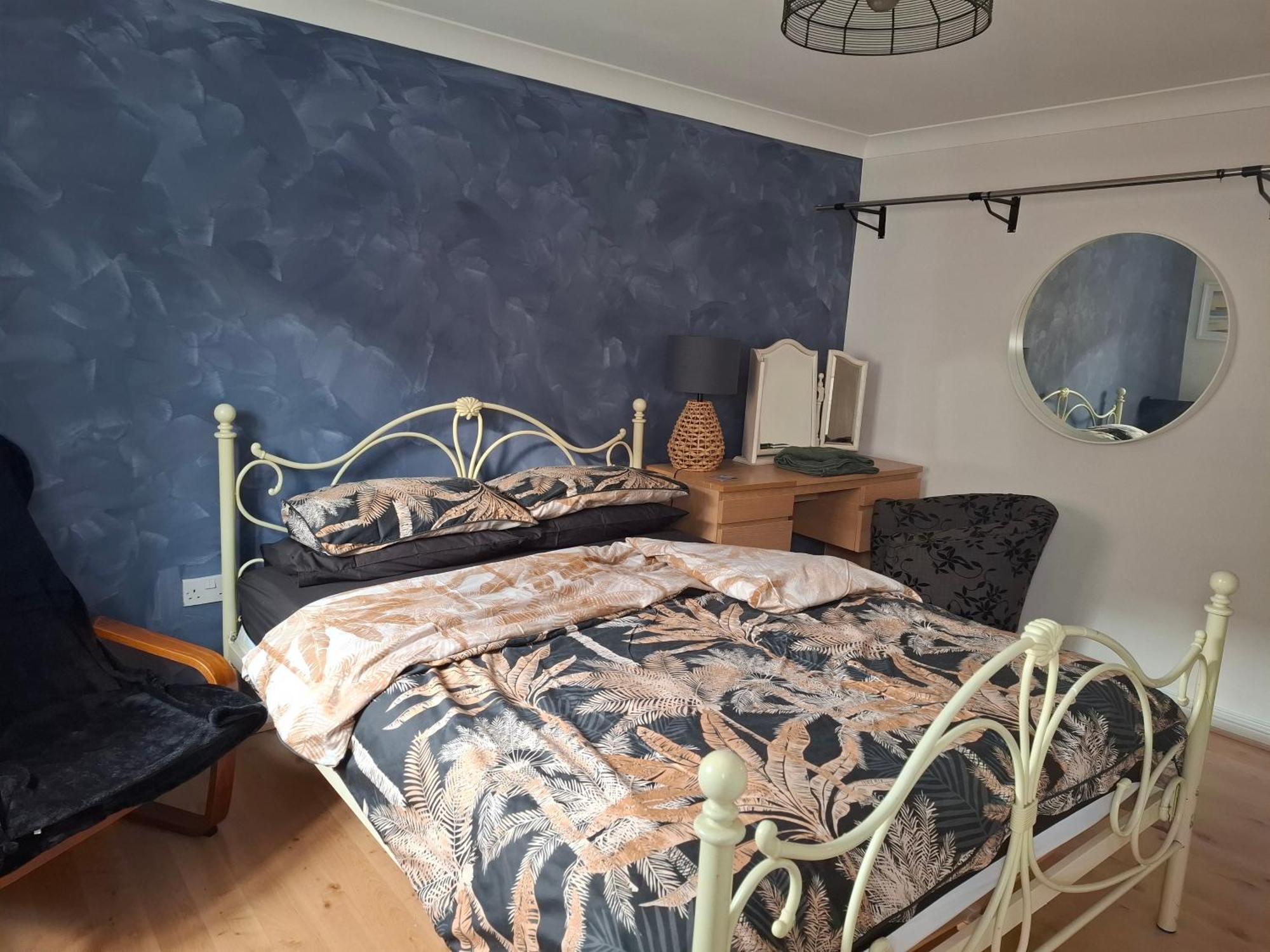 Driftmark Beachfront Location Aberavon Beach Sea Views Large Driveway Parking Private Site Fibre Optic Wi Fi Порт-Толбот Екстер'єр фото